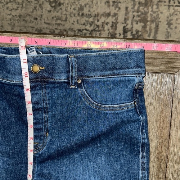 Spanx Shape EveryWear Flare Jeans Authentic Blue - Picture 11 of 12